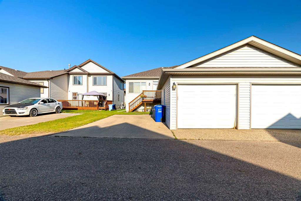 285 Grosbeak Way for sale in Fort McMurray The ATeam